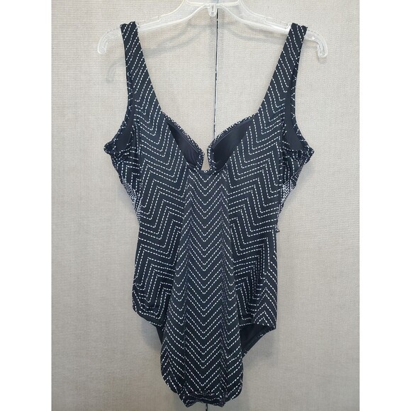 Miraclesuit Stitch Mix Escape Criss Cross One Piece Underwire Swim Suit Size 16 - Picture 3 of 8